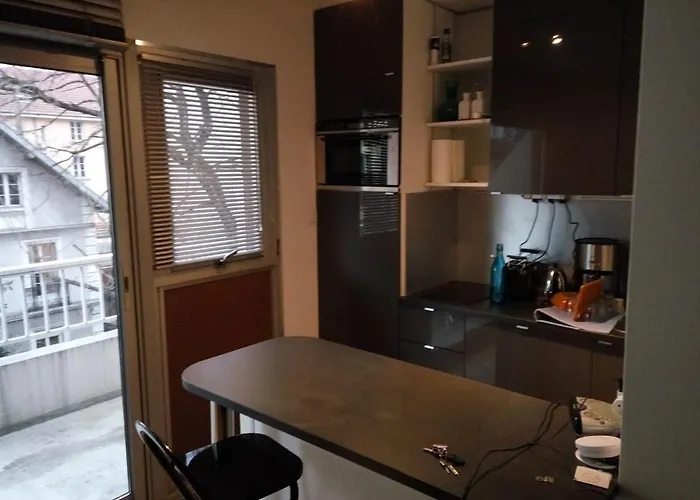 2 Pieces 40 M2, Dans Hyper Centre, Avec Piscine Au Rez De Chaussee Apartman