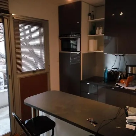 2 Pieces 40 M2, Dans Hyper Centre, Avec Piscine Au Rez De Chaussee Apartment